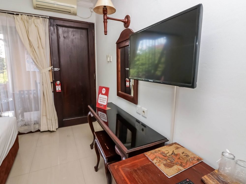 Legian Beach Hotel Kuta Lombok Esterno foto